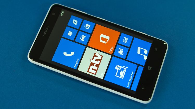 От Клауса Ведекинда   Nokia Lumia 625 имеет большой экран с низким разрешением