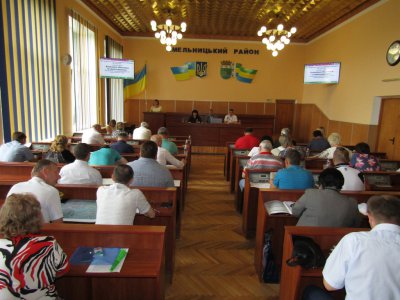 Сегодня, 6 июня 2019 состоялась тридцать третья очередная сессия Хмельницкого районного совета под председательством председателя районного совета Юрия Мельника